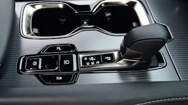 Lexus RX - centre console