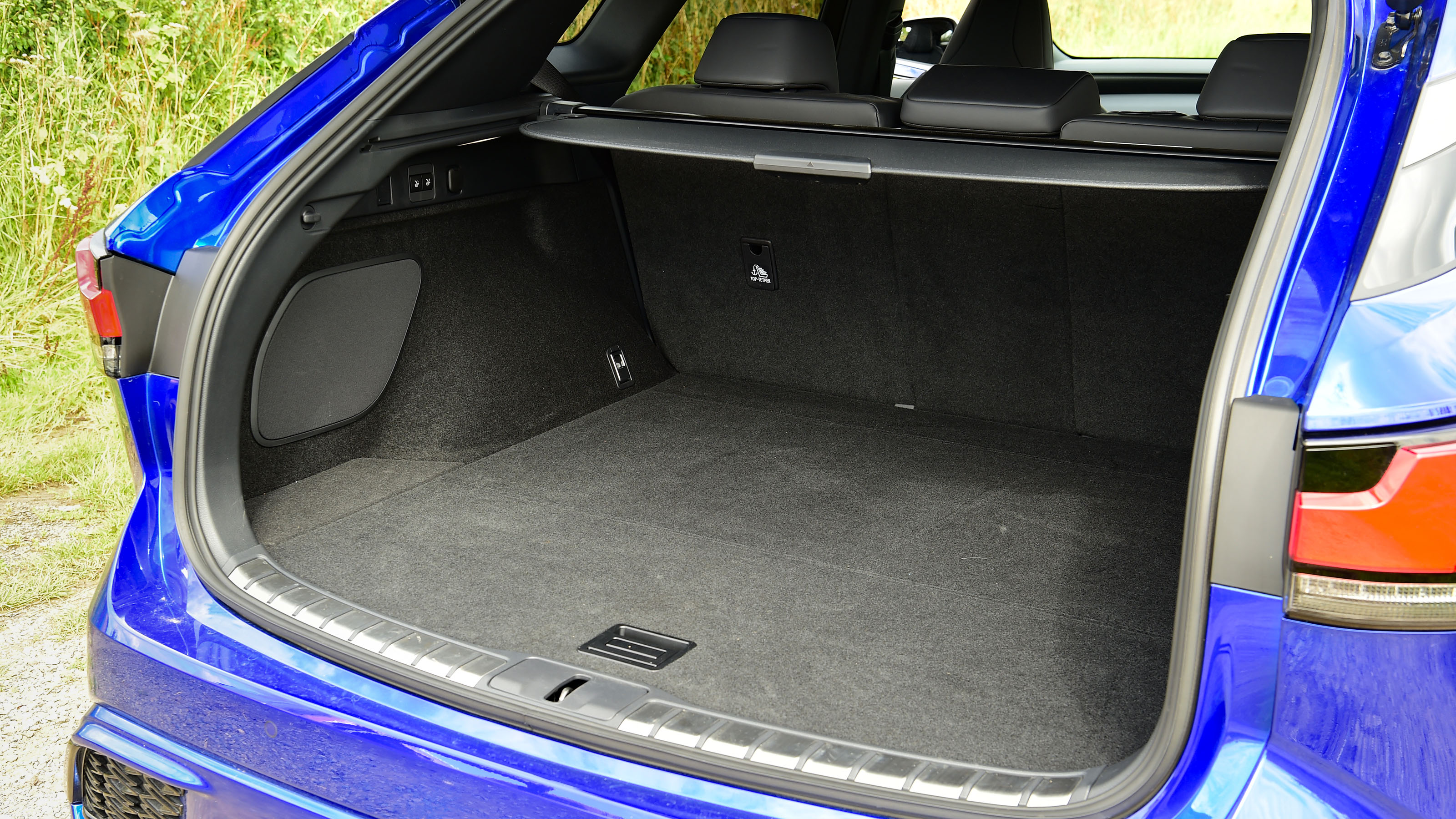 Lexus RX - boot