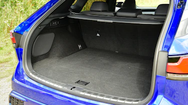 Lexus RX - boot