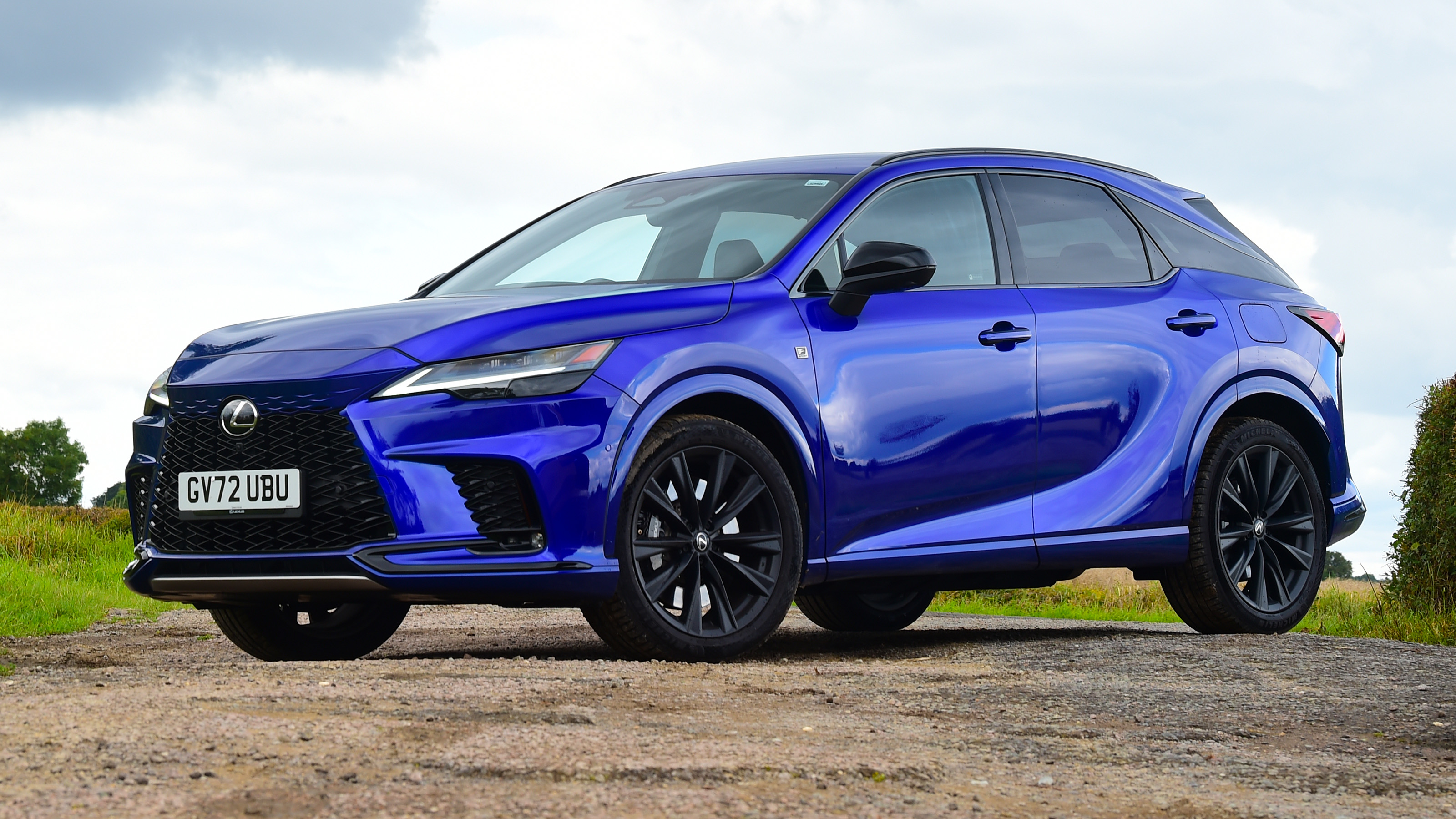 Lexus RX - front static