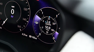 Mazda CX-60 - dashboard economy readout