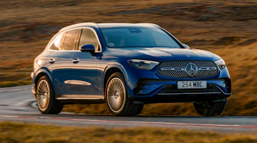 Mercedes GLC - front cornering