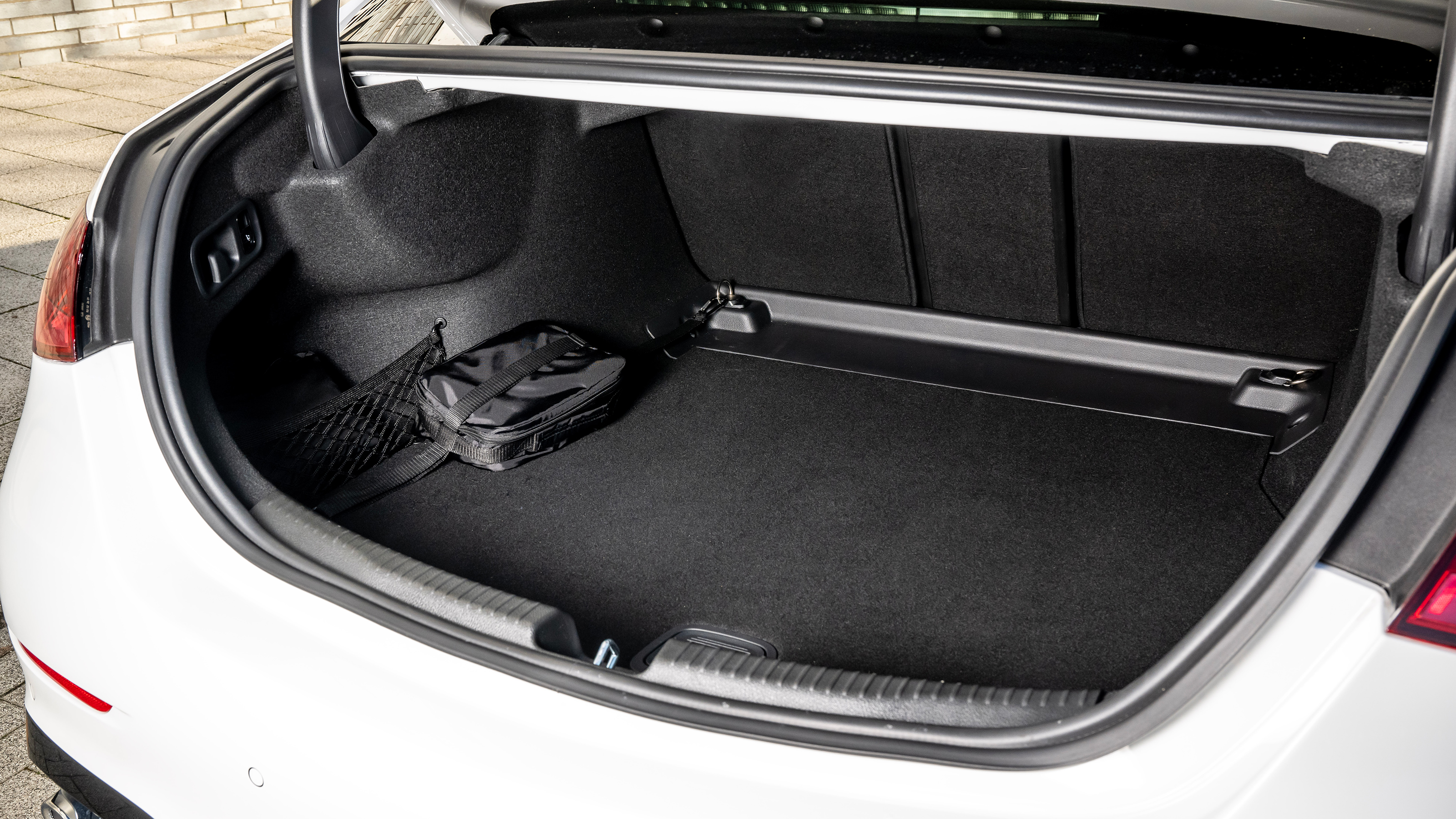 Mercedes-AMG C 43 - boot