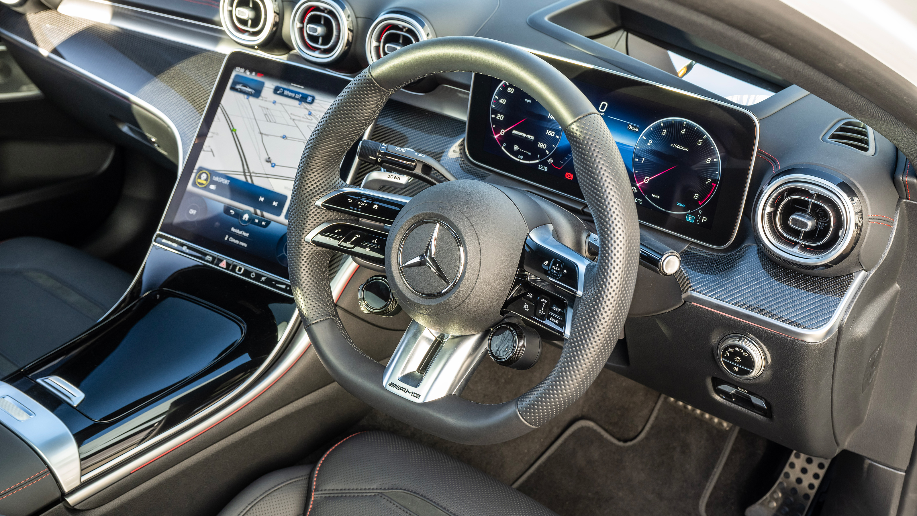 Mercedes-AMG C 43 - interior