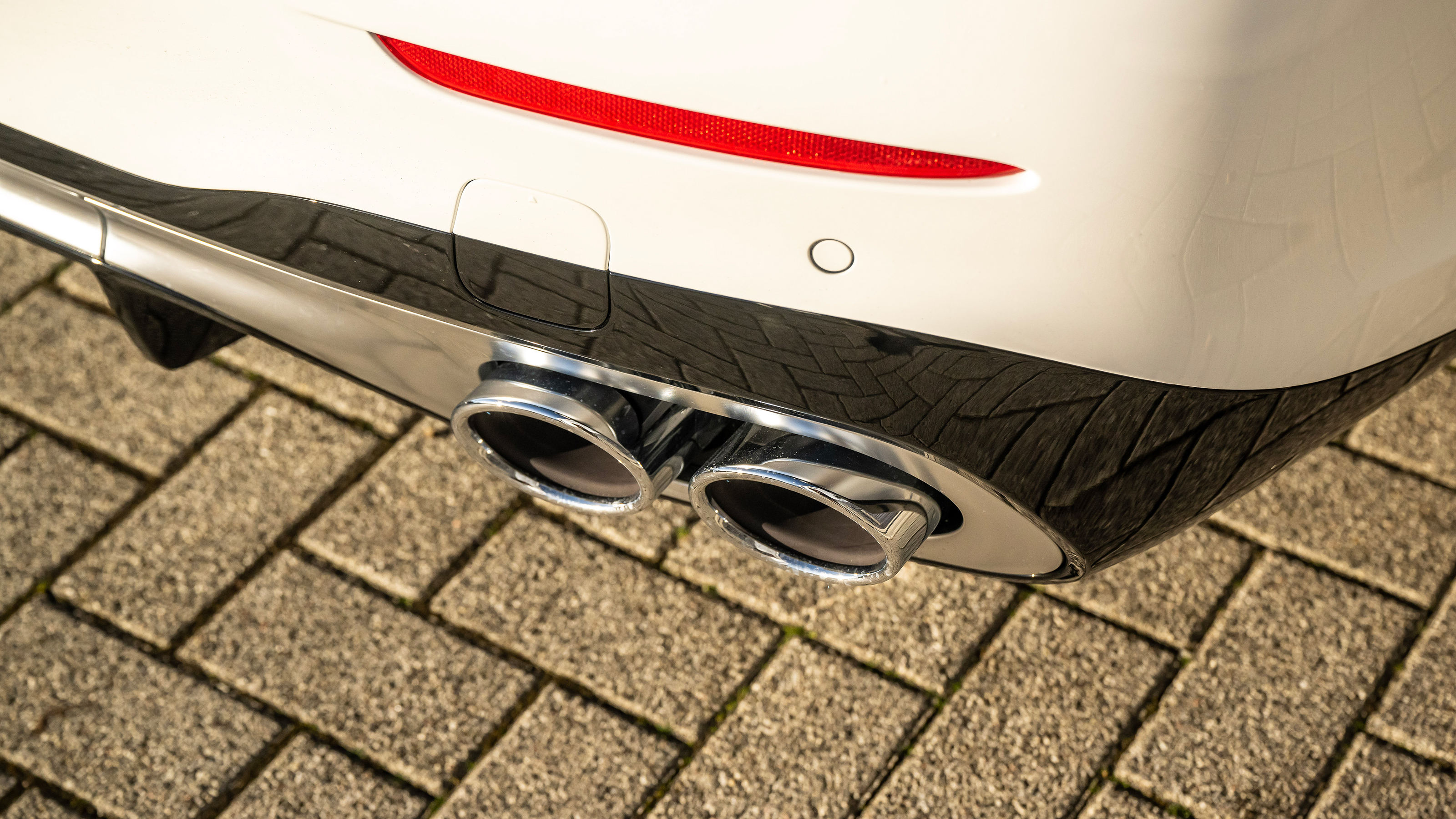 Mercedes-AMG C 43 - exhaust