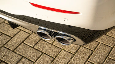 Mercedes-AMG C 43 - exhaust