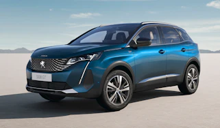Peugeot 3008 Hybrid - front static