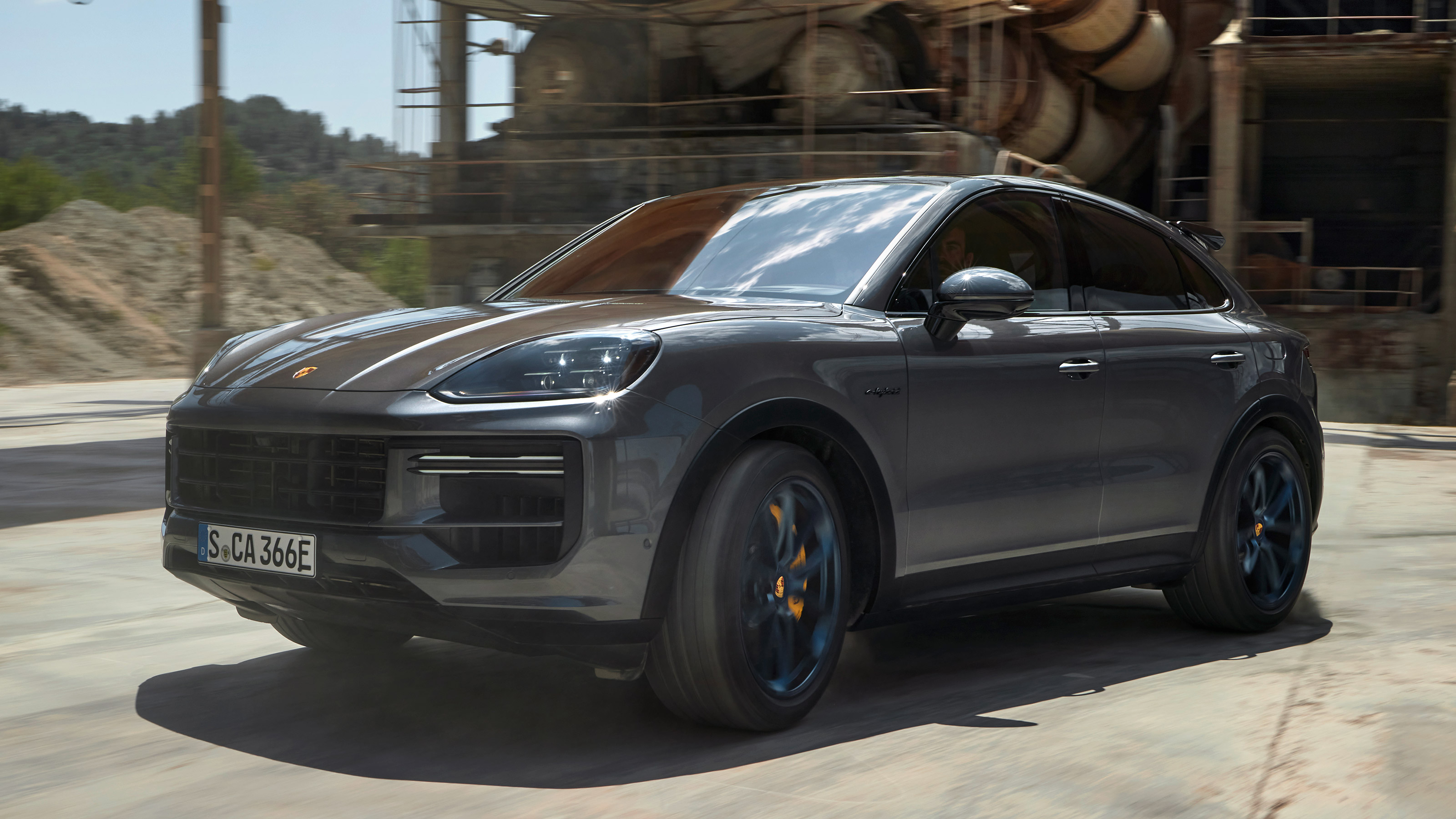 Porsche Cayenne Coupe Turbo E-Hybrid - front
