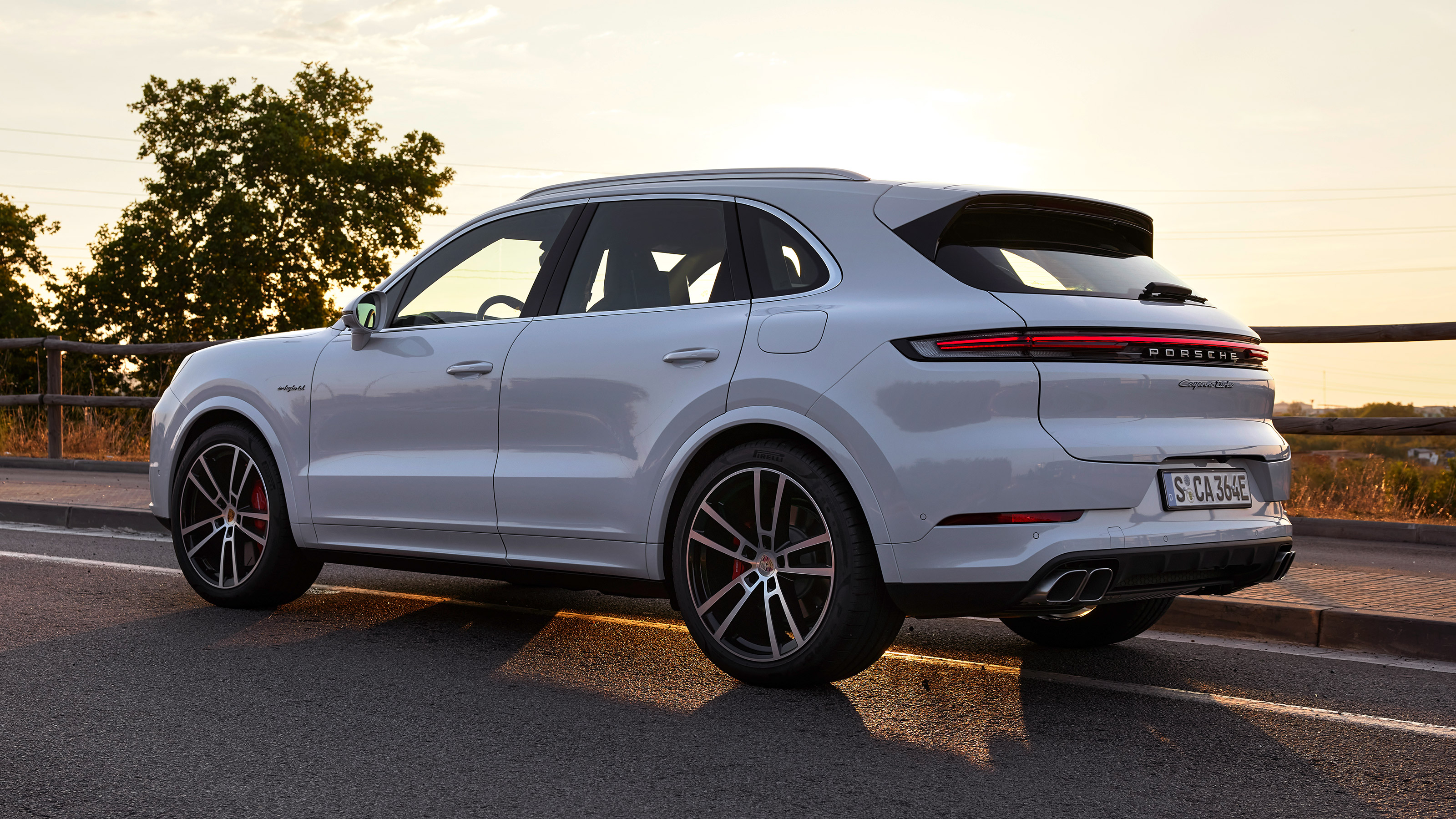 Porsche Cayenne Turbo E-Hybrid - rear static