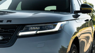 Range Rover Velar P400e - front light