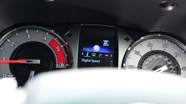 Toyota Hilux - dials