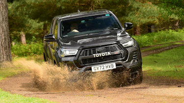 Toyota Hilux - off-road