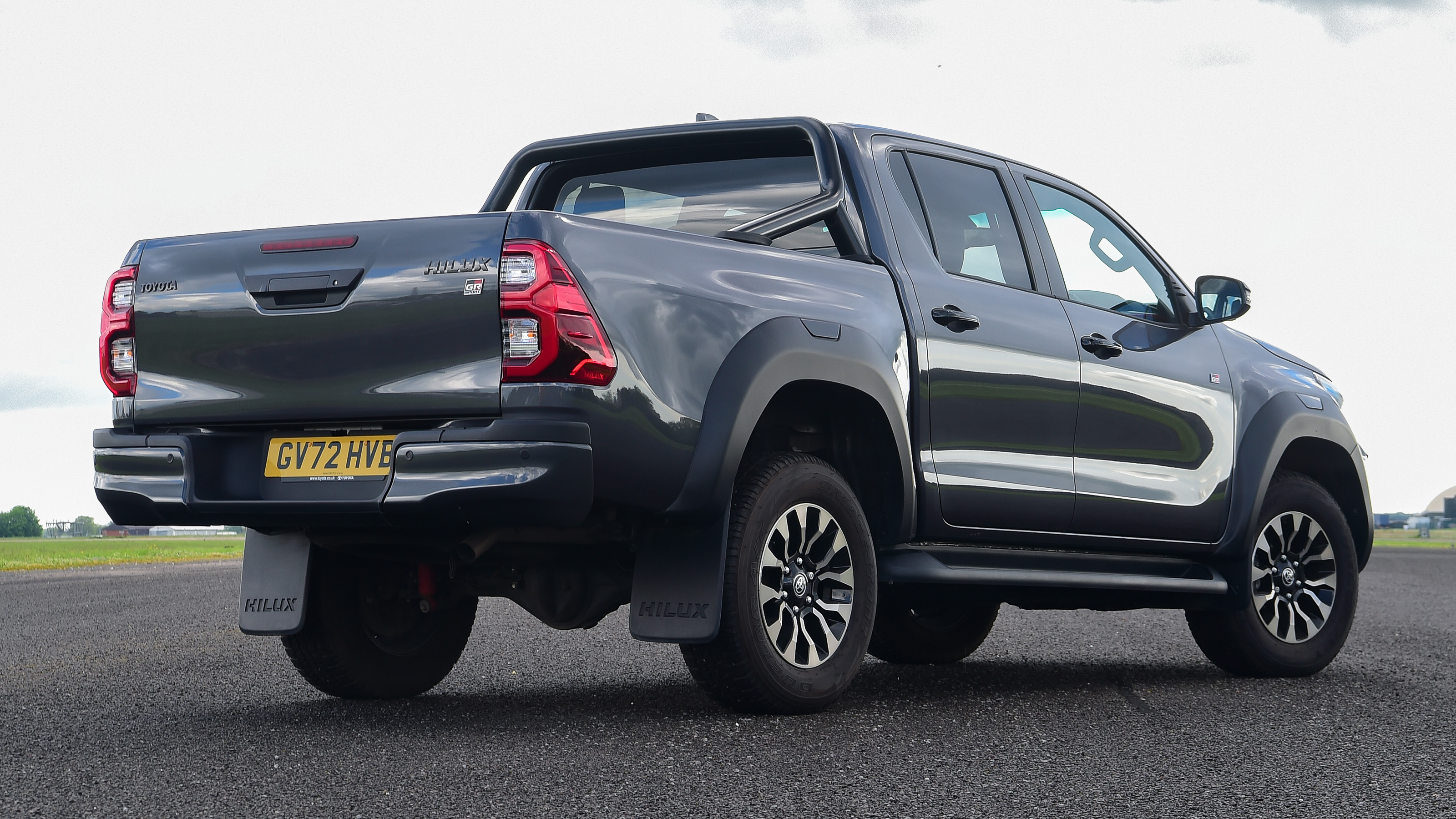 Toyota Hilux - rear static