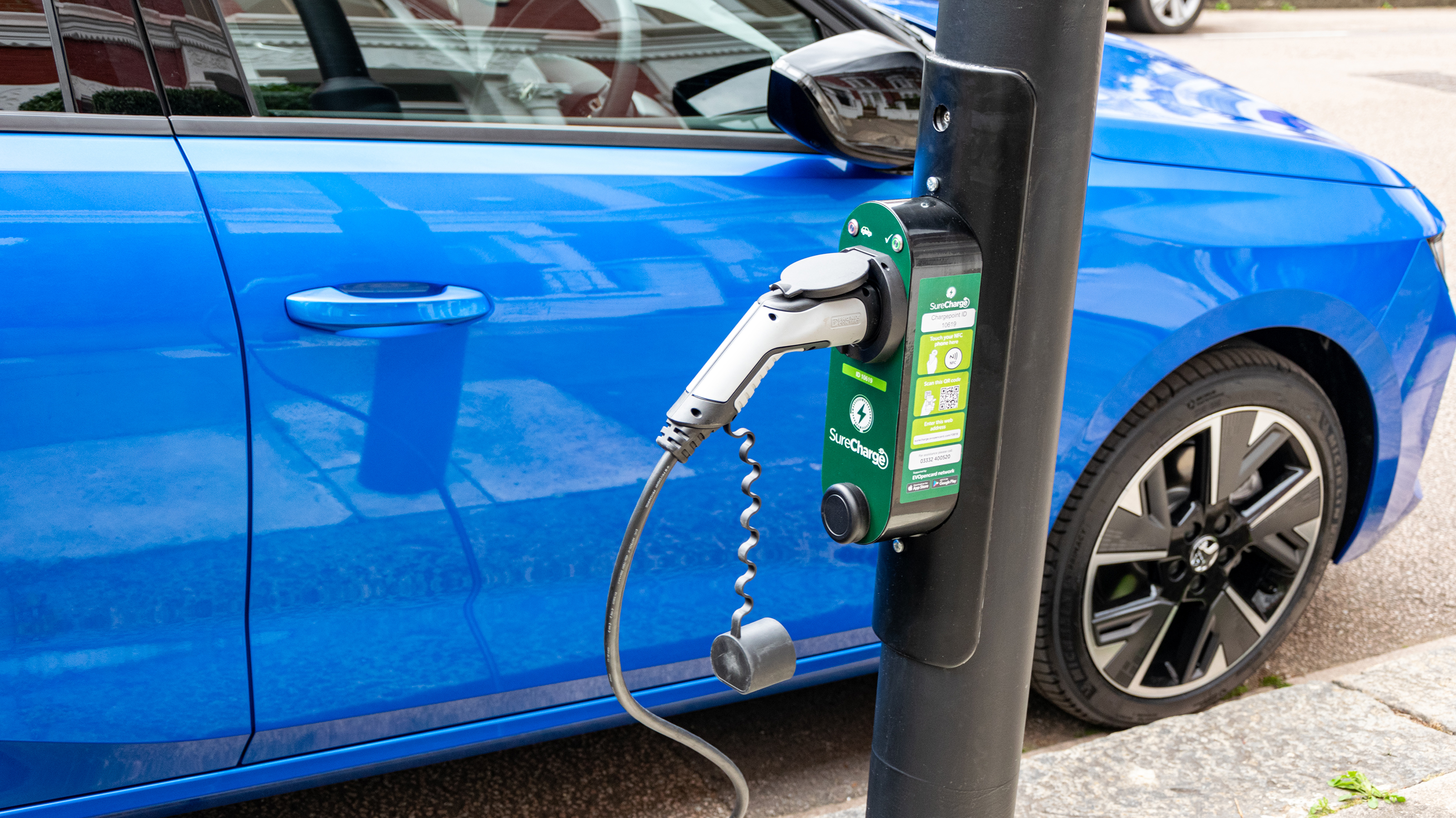Connected Kerb EV chargepoint