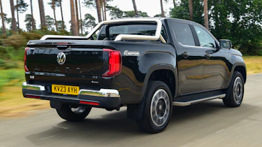 Volkswagen Amarok - rear tracking