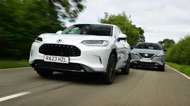Honda ZR-V and Nissan Qashqai - front tracking