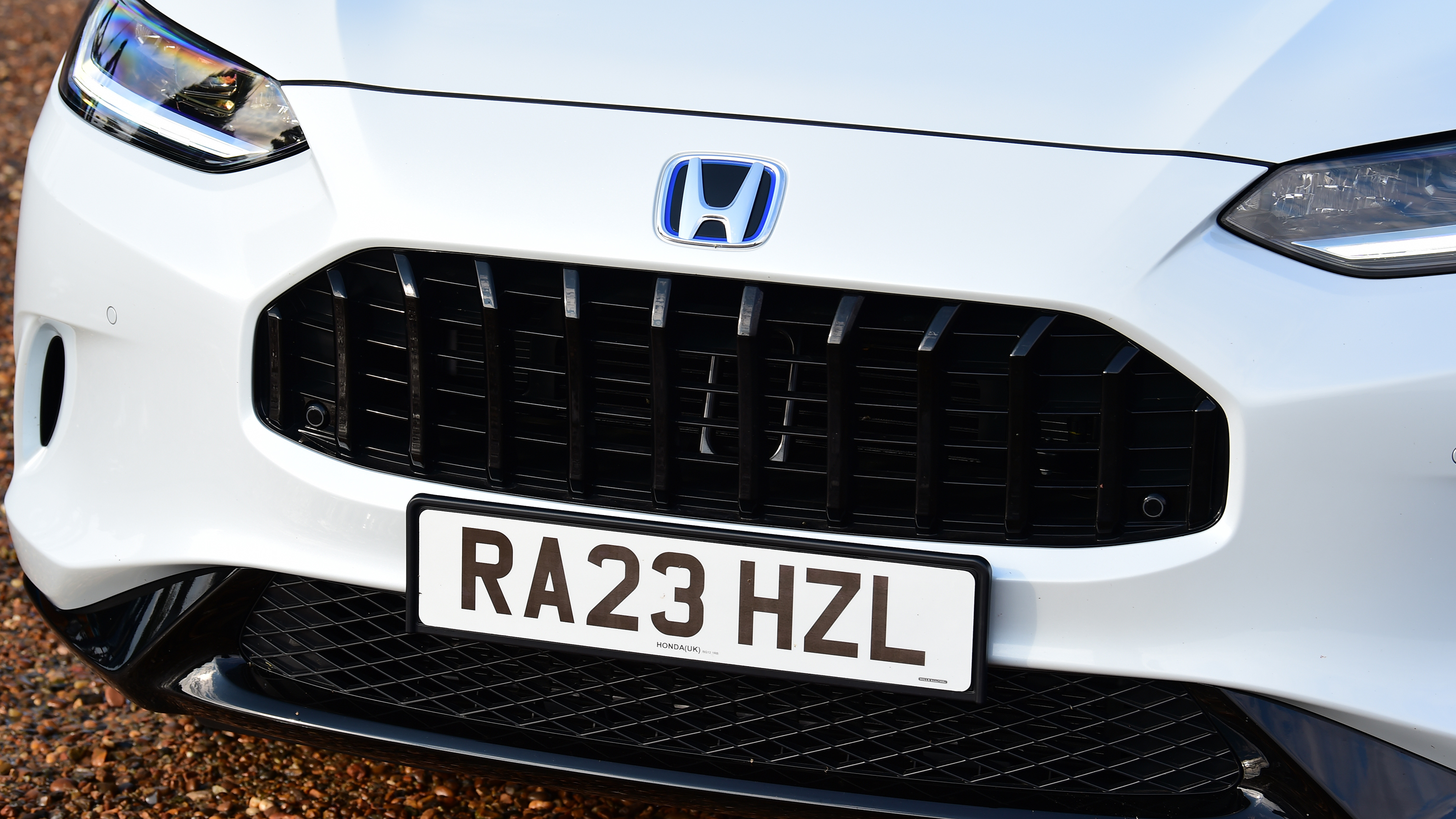 Honda ZR-V - front grille
