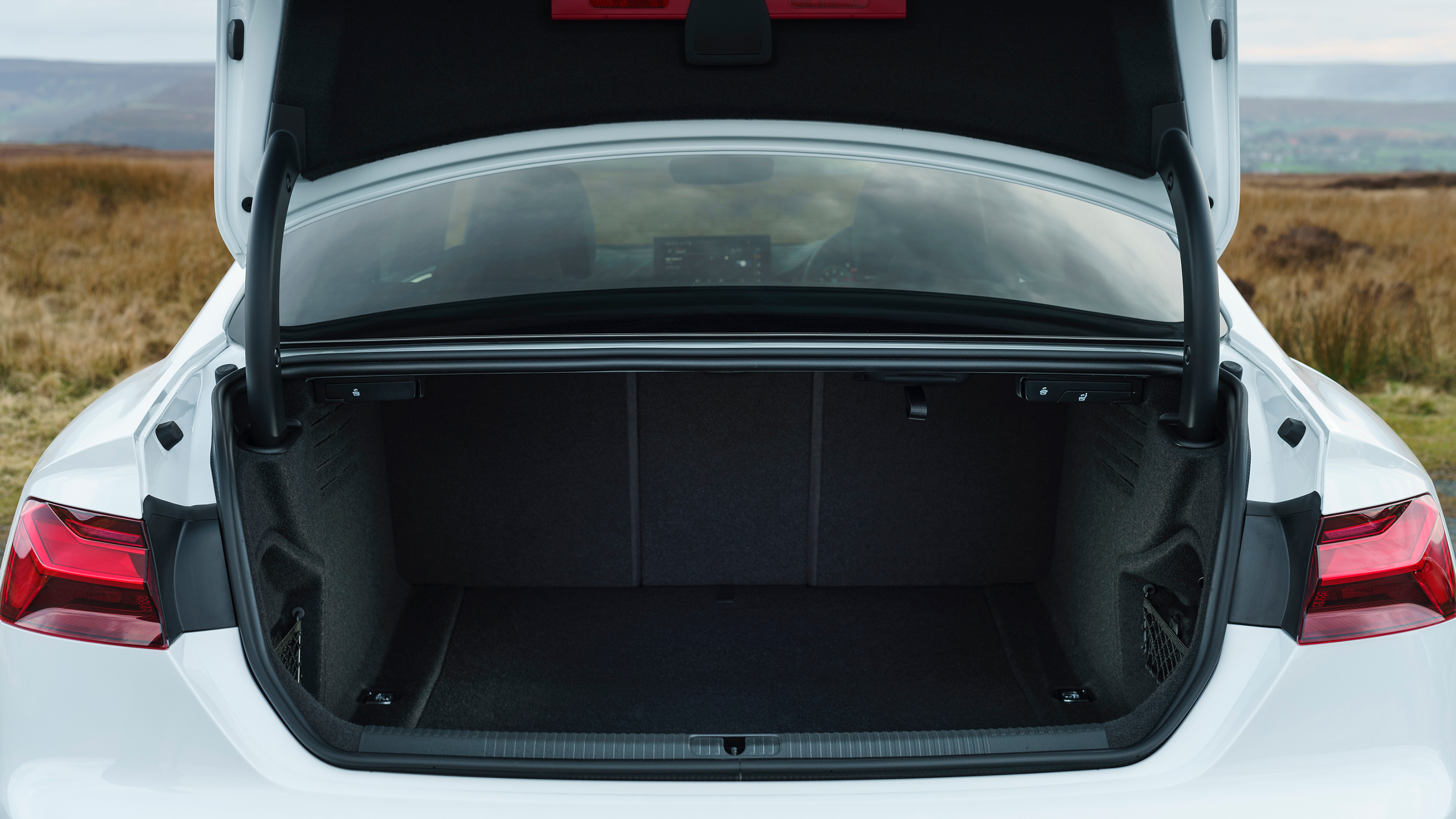 Audi A5 Coupe - boot
