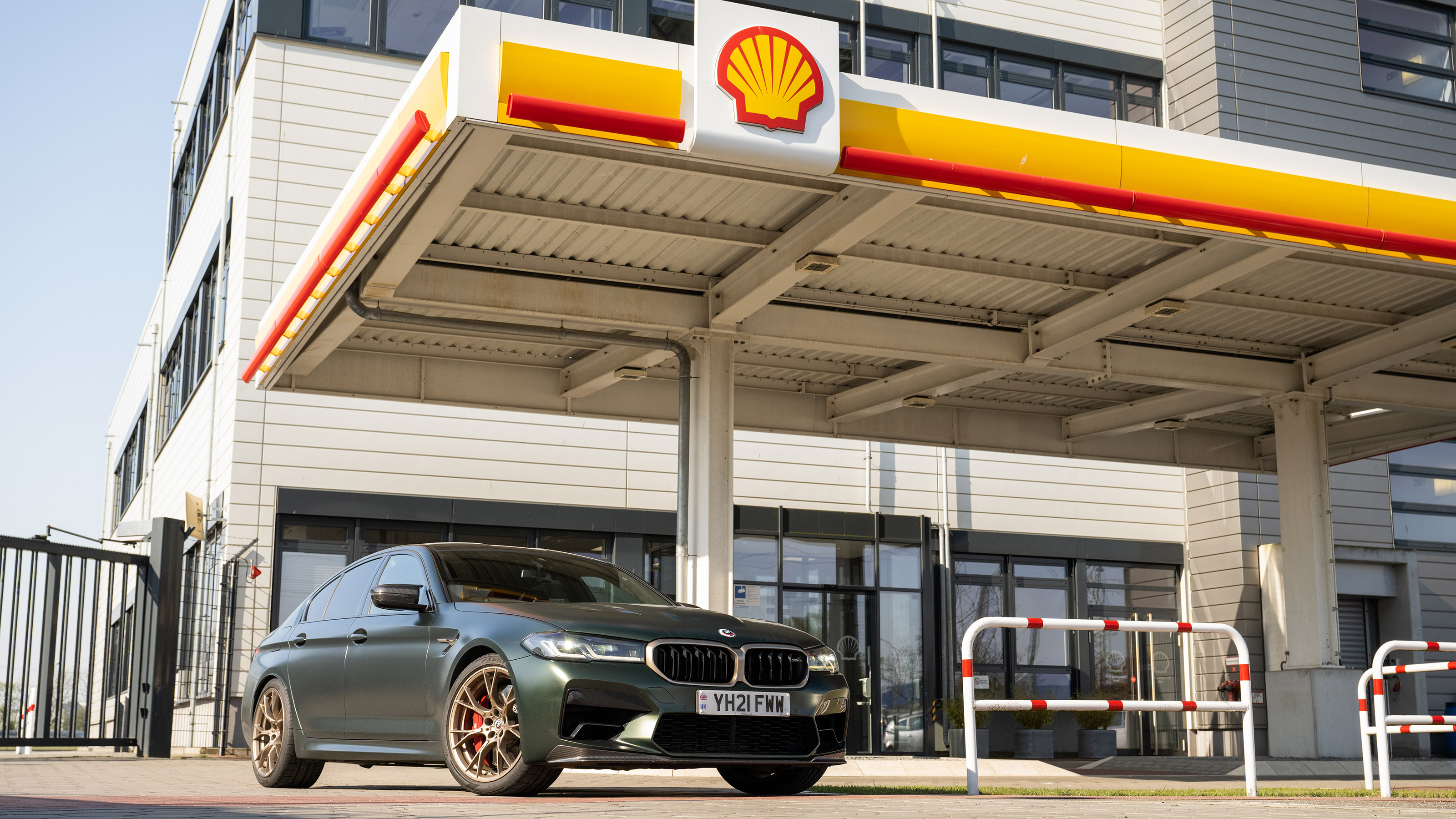 Shell VPower garage