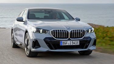BMW i5 - front tracking