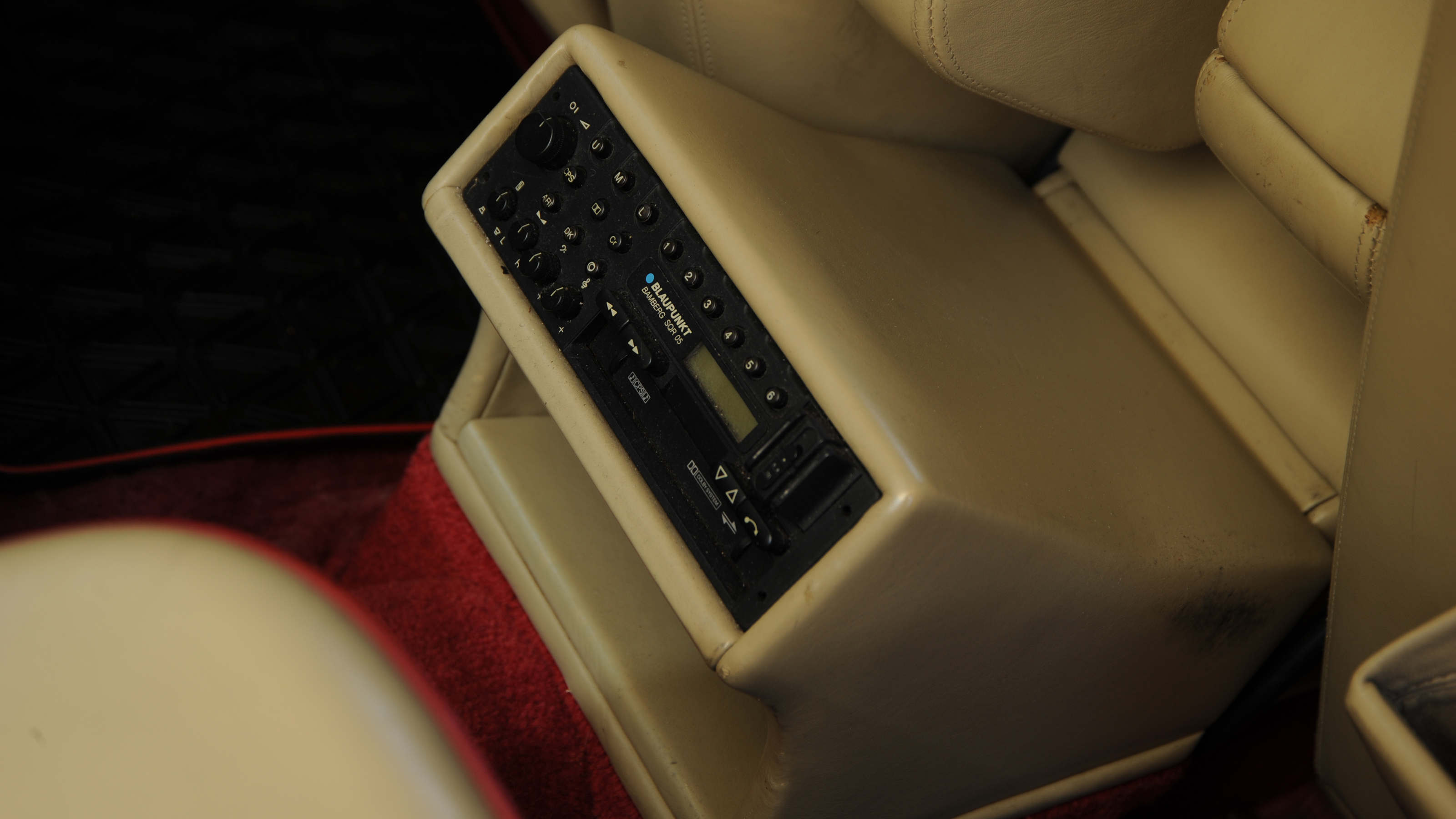 Bentley Turbo R - radio