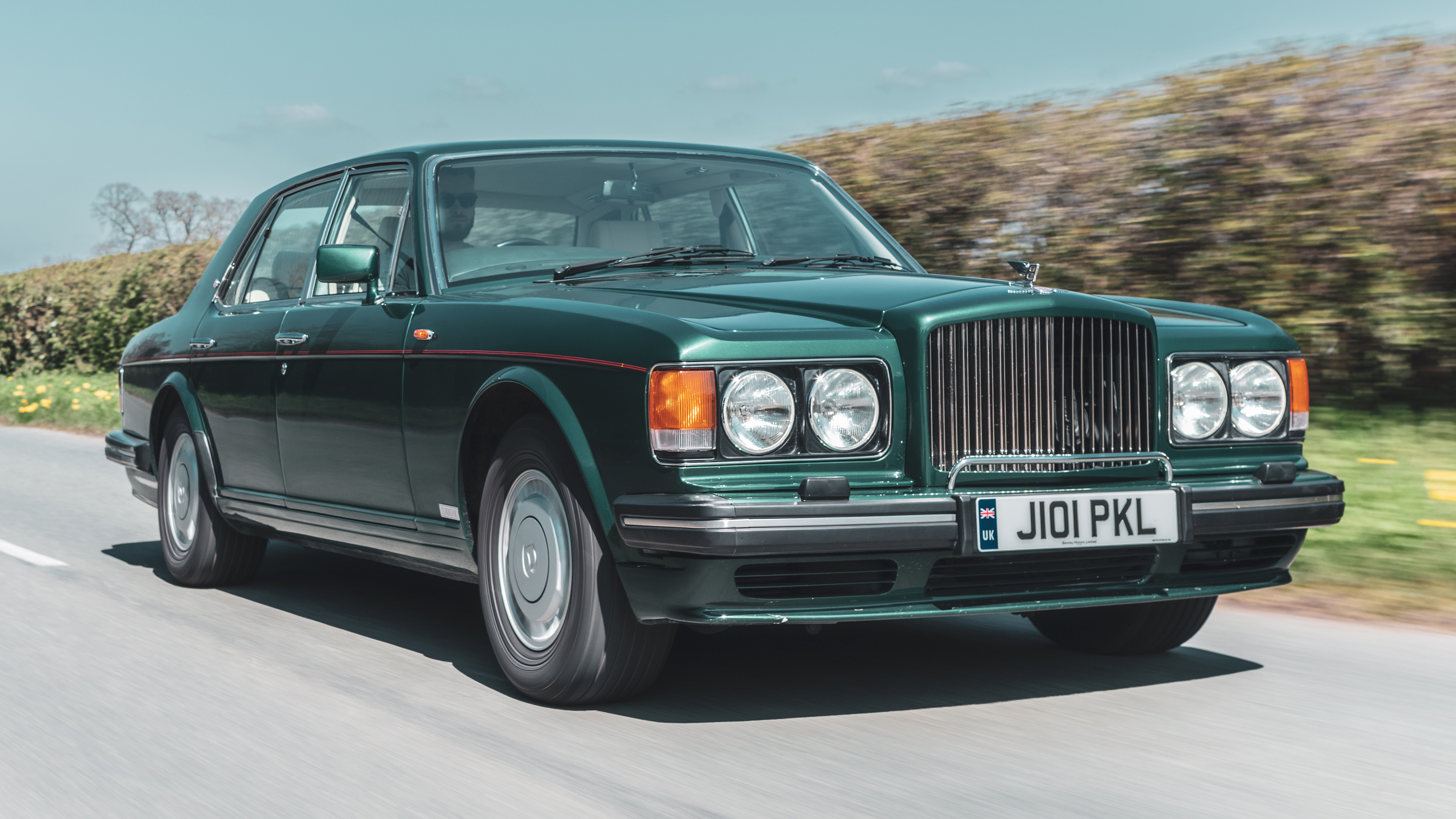 Bentley Turbo R - front tracking