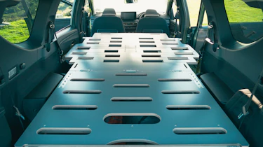 Dacia Jogger Extreme Sleep Pack - metal interior flatbed