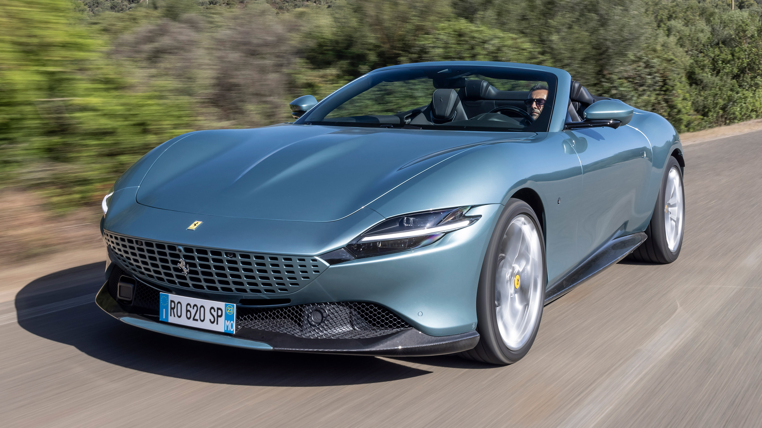 Ferrari Roma Spider - front