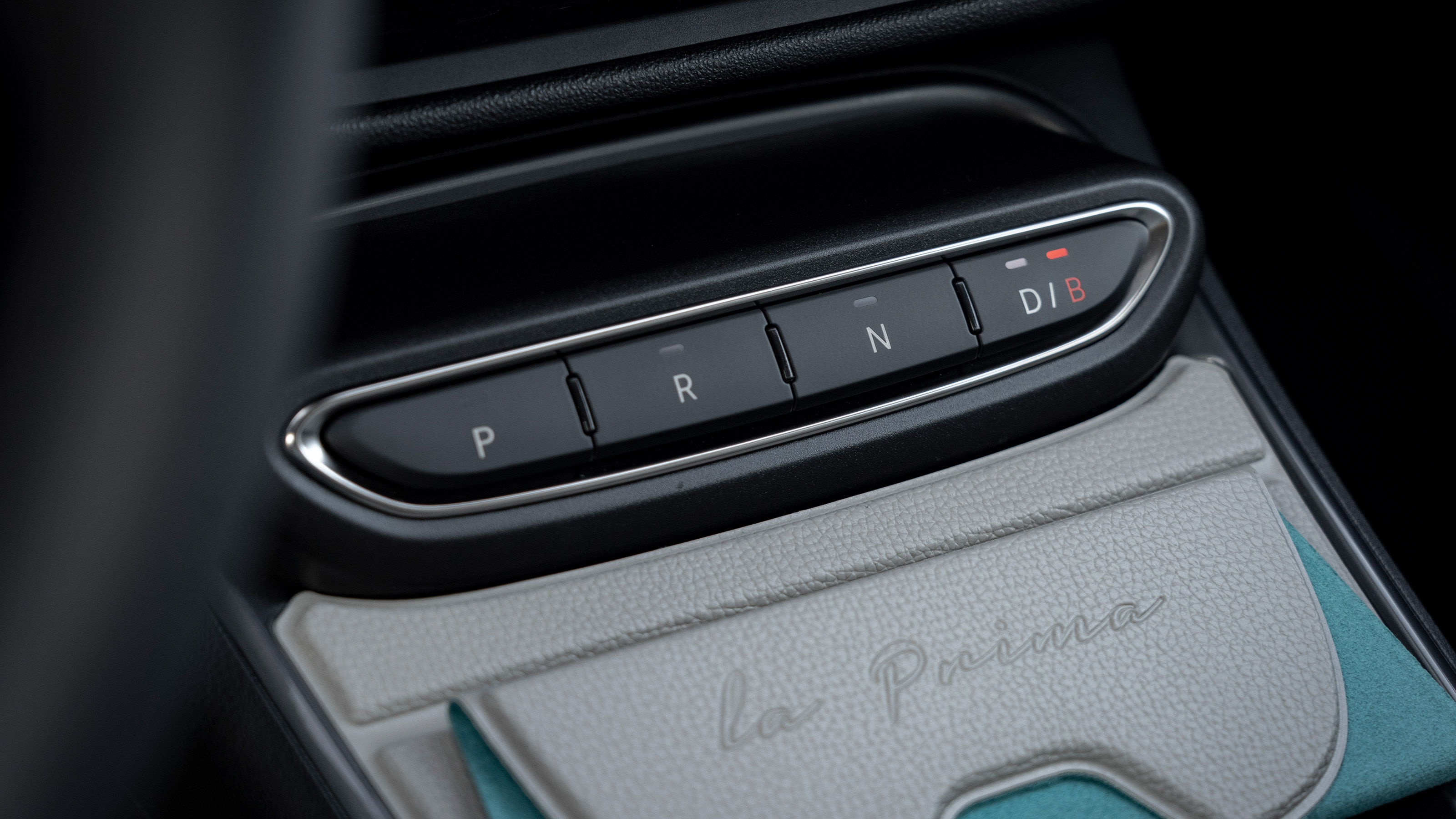 Fiat 600e - centre console