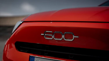 Fiat 600e - front detail