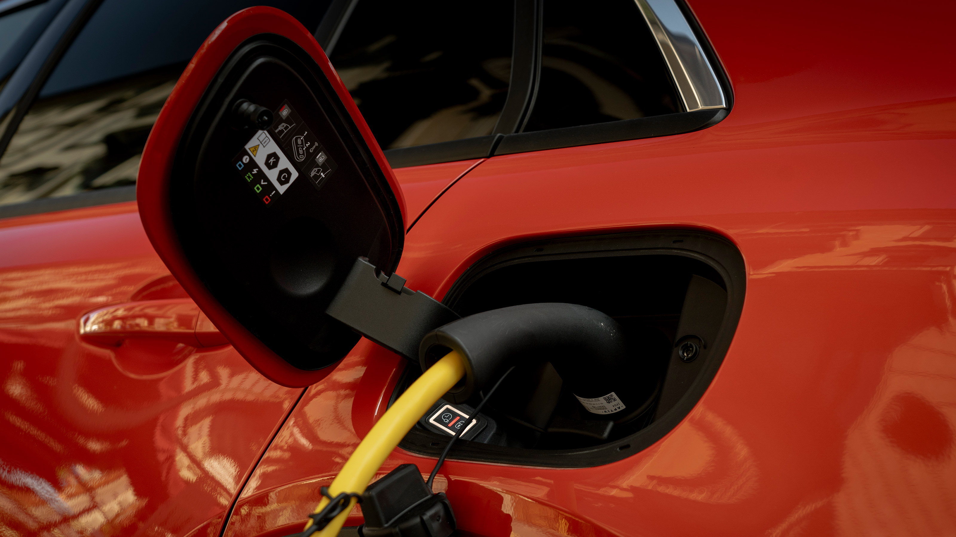 Fiat 600e - charging