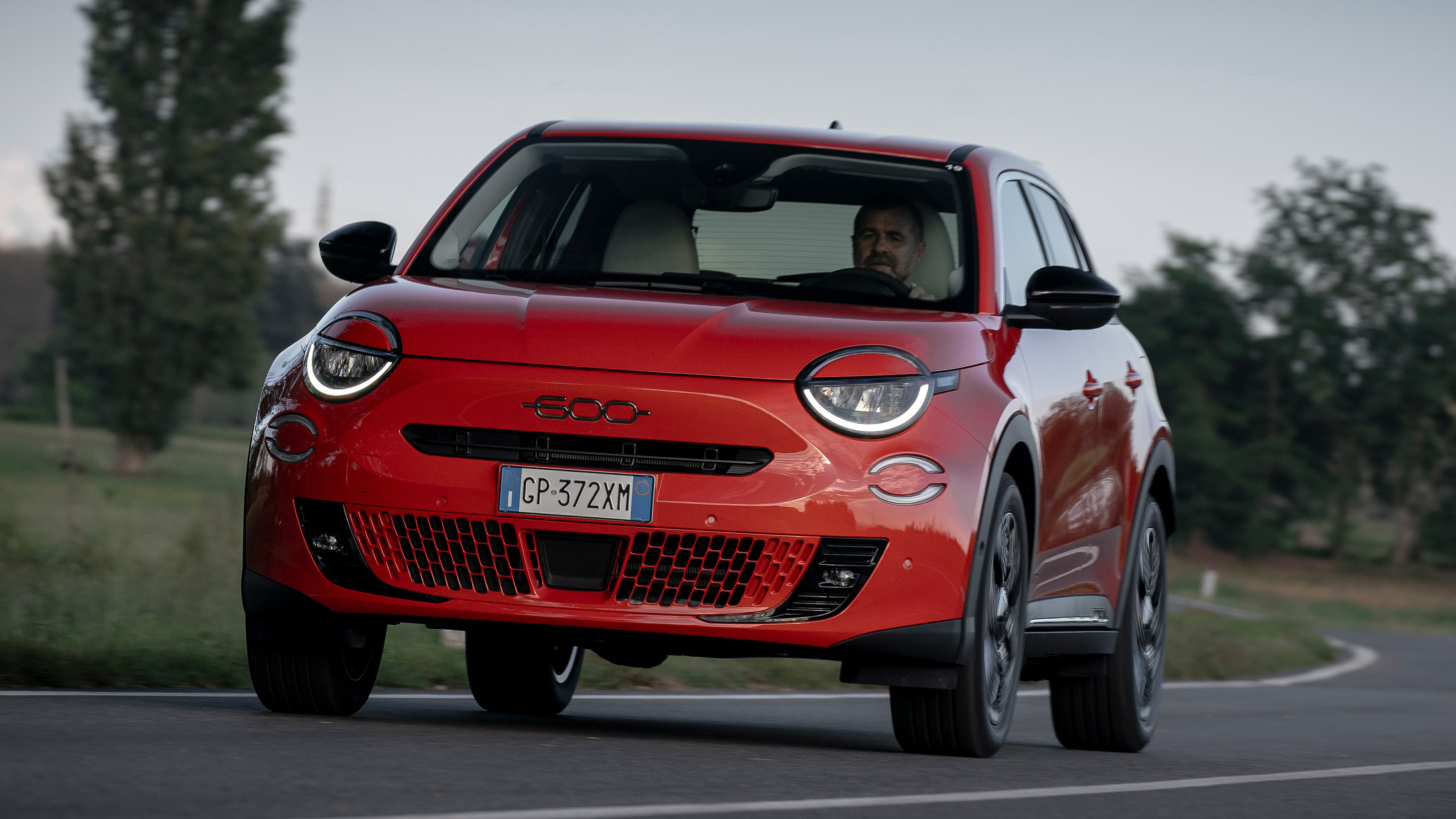 Fiat 600e - front cornering