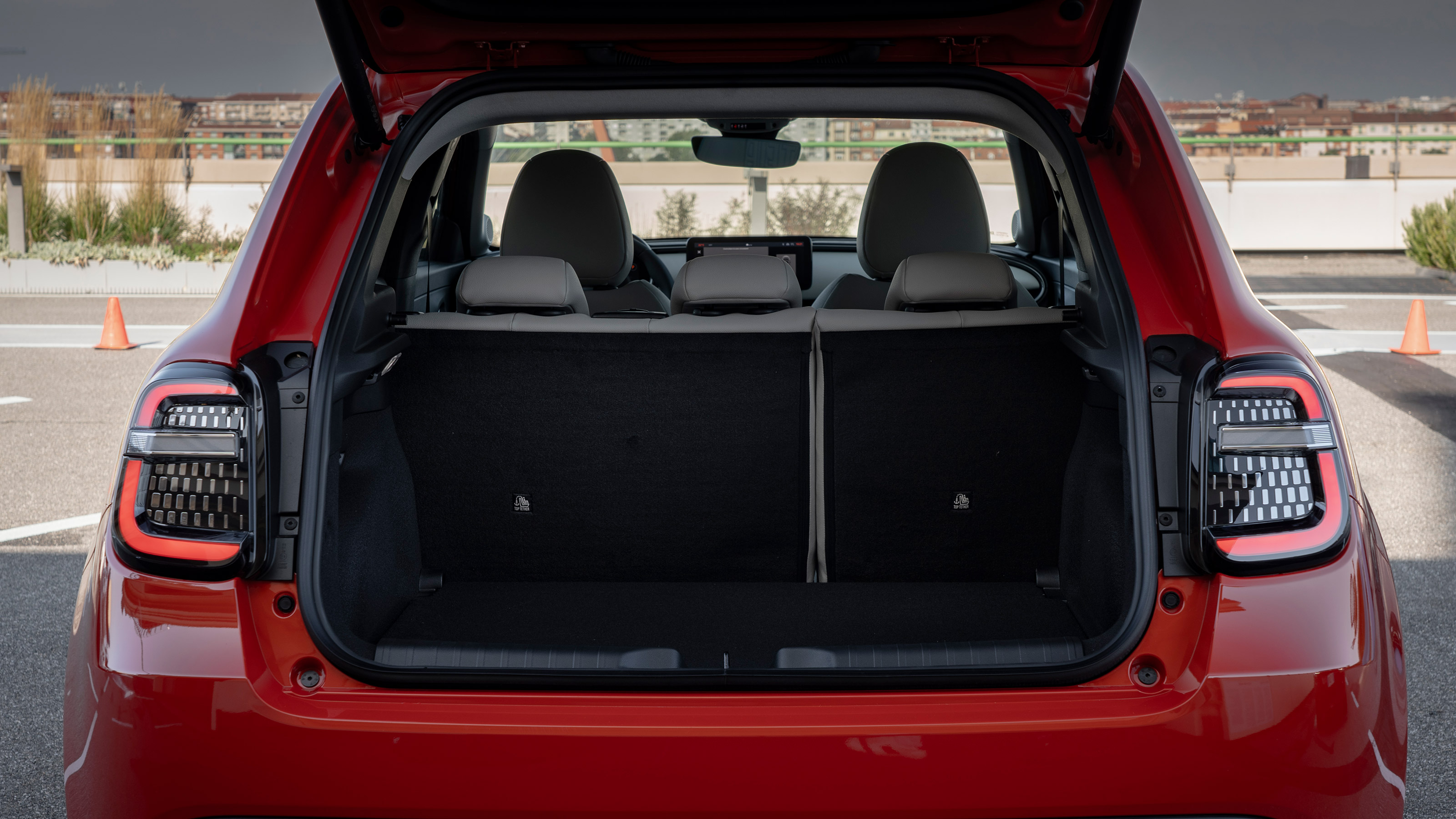 Fiat 600e - boot