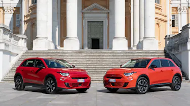 Fiat 600e Red and 600e LaPrima - front