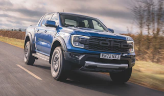 Ford Ranger Raptor - front tracking