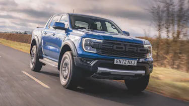 Ford Ranger Raptor - front tracking