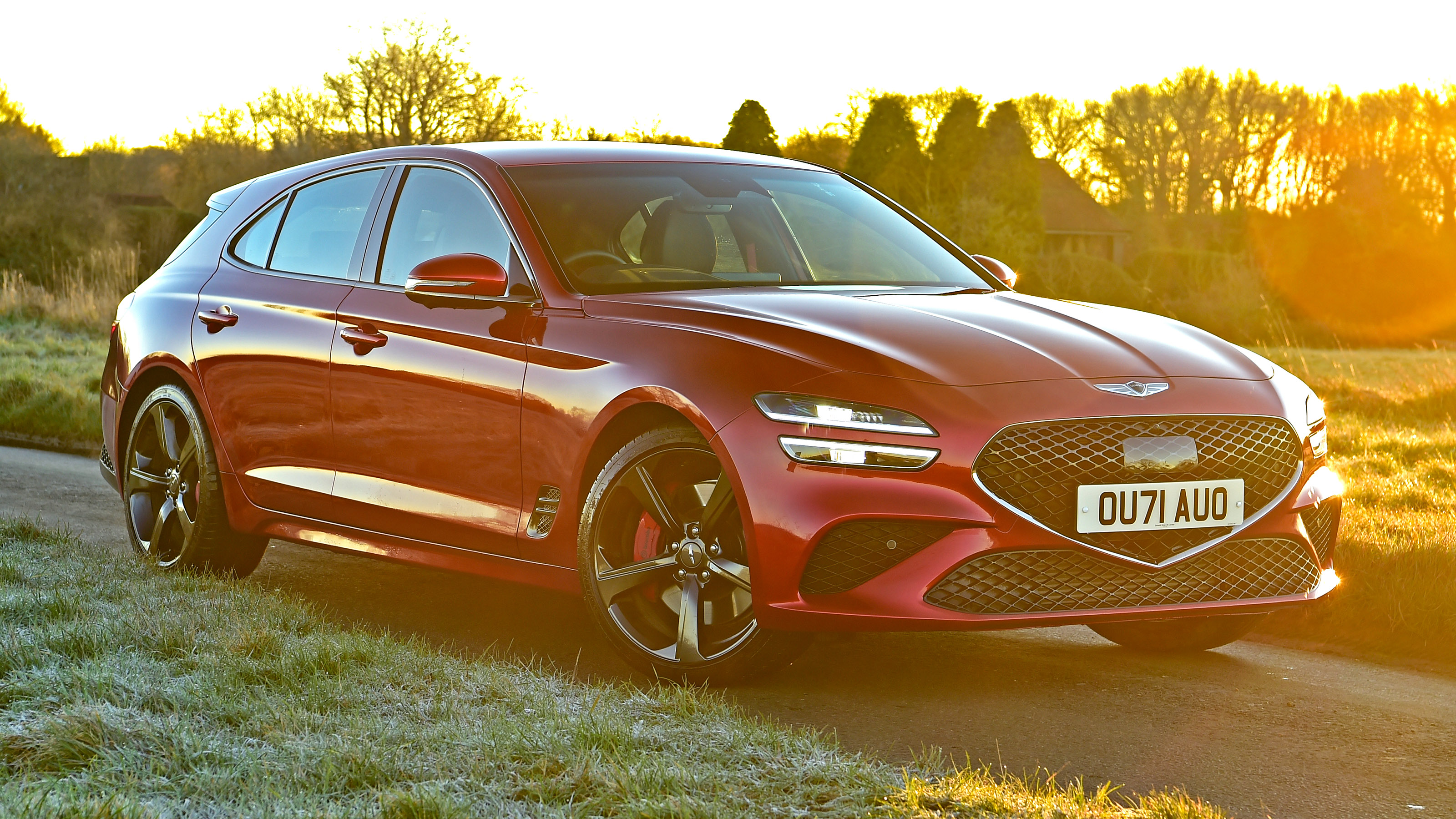 Genesis G70 Shooting Brake - front static