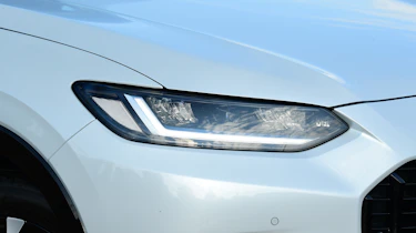 Honda ZR-V - headlights
