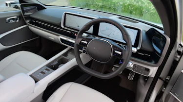 Hyundai Ioniq 6 - interior