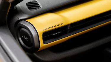 Jeep Avenger - trim