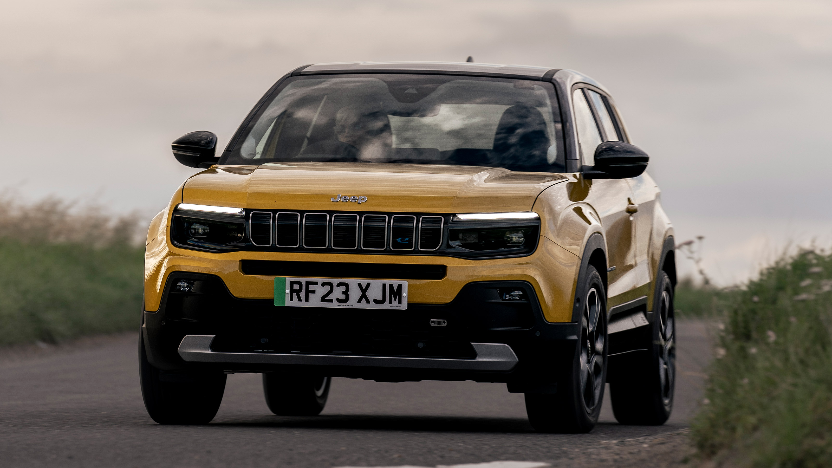 Jeep Avenger - front cornering
