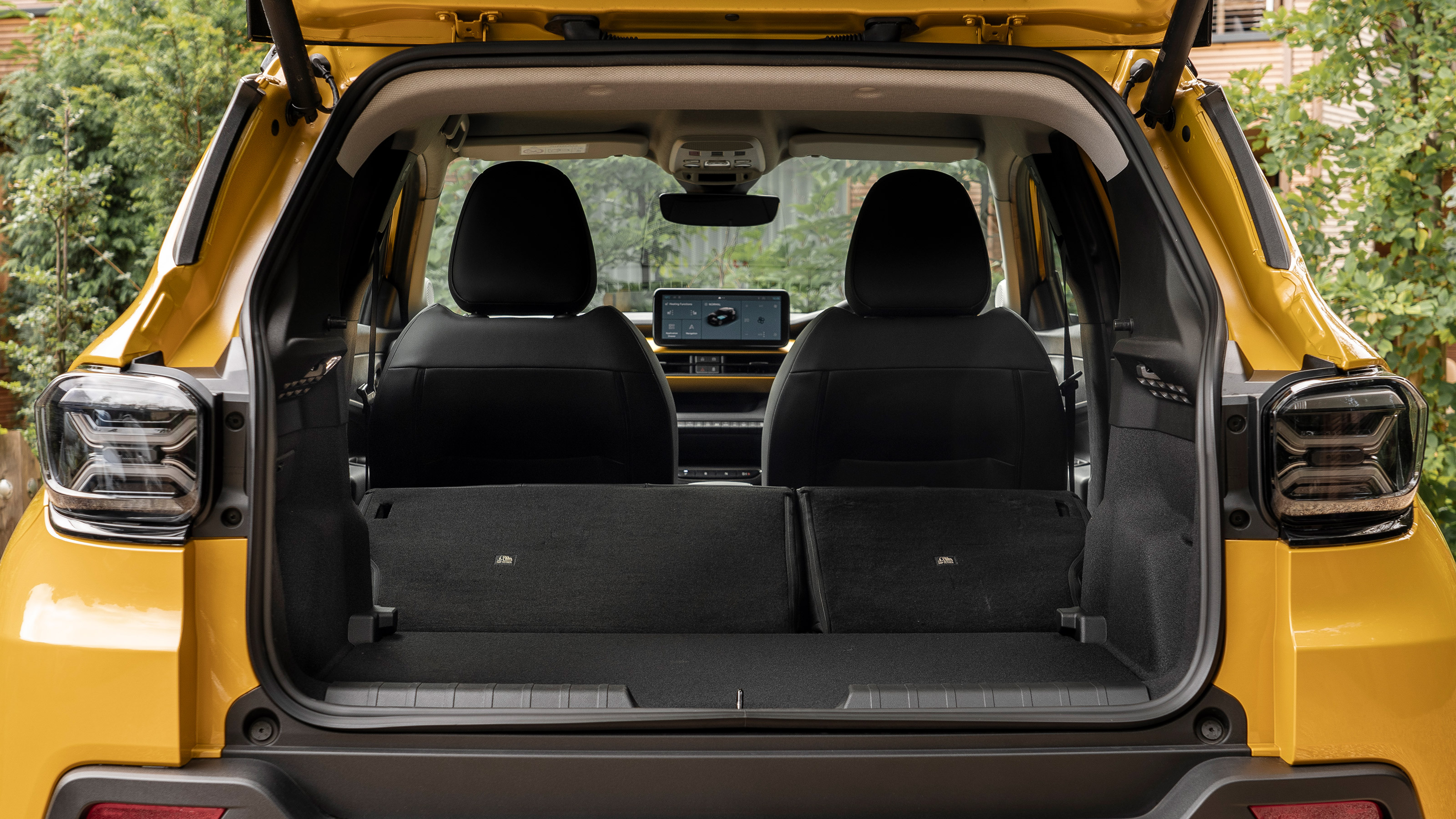 Jeep Avenger - boot seats down
