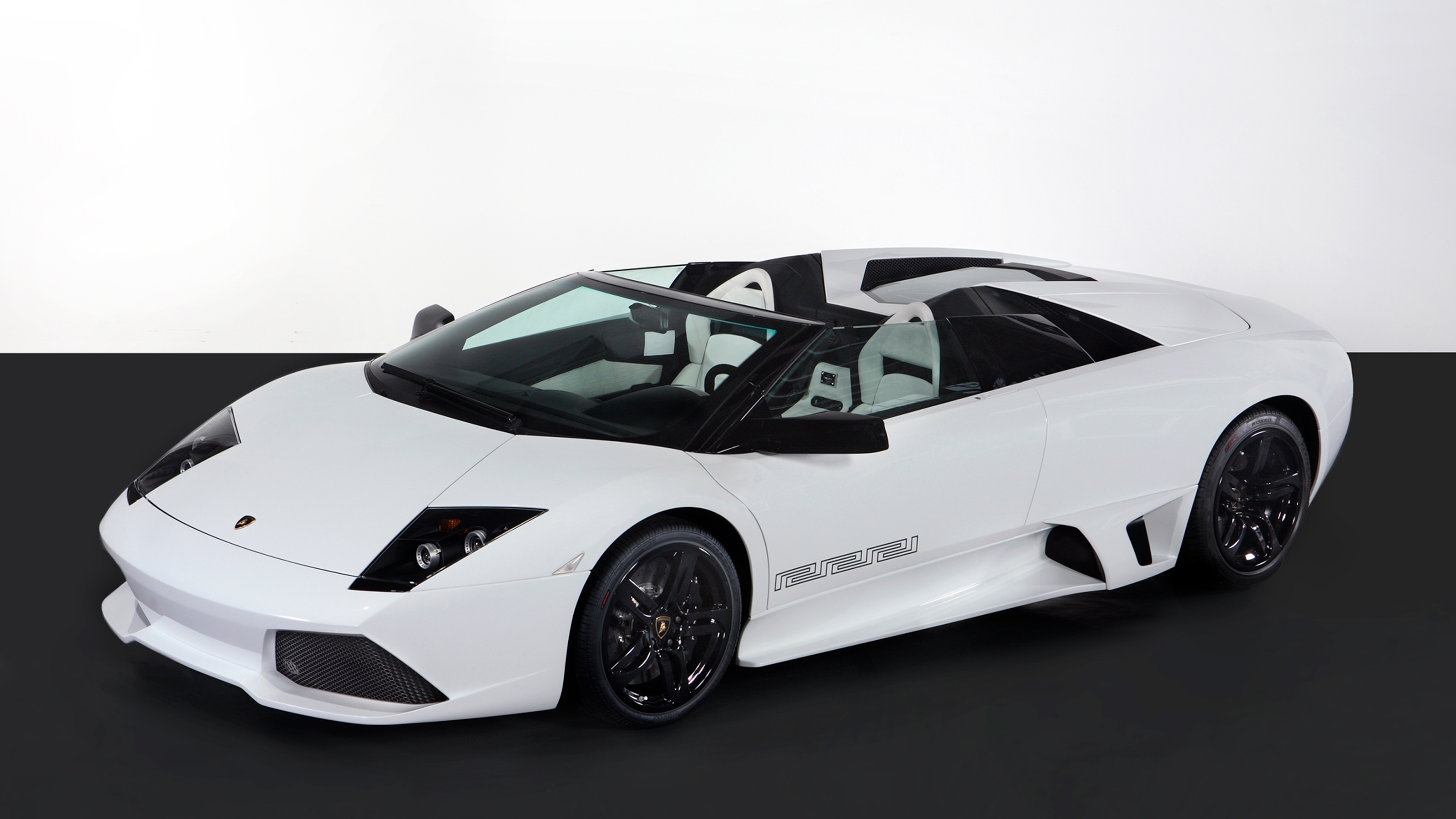 Lamborghini Murcielago LP640 Roadster by Versace 