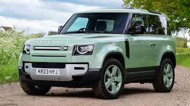 Land Rover Defender - front static