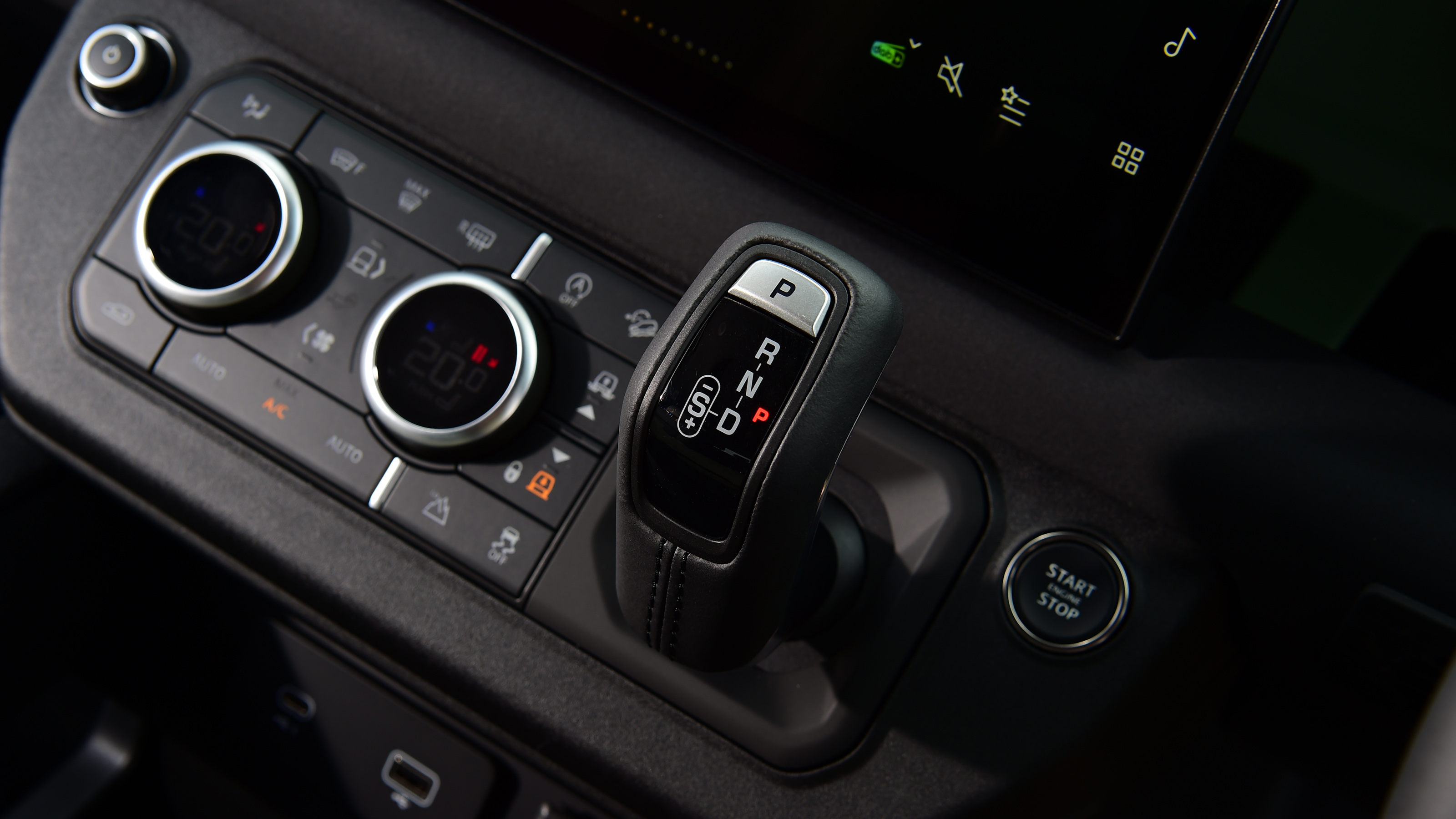 Land Rover Defender - gear selector