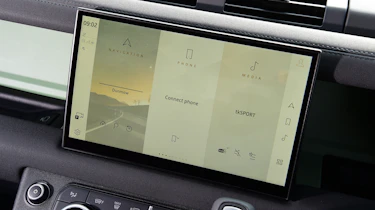 Land Rover Defender - Pivi Pro infotainment