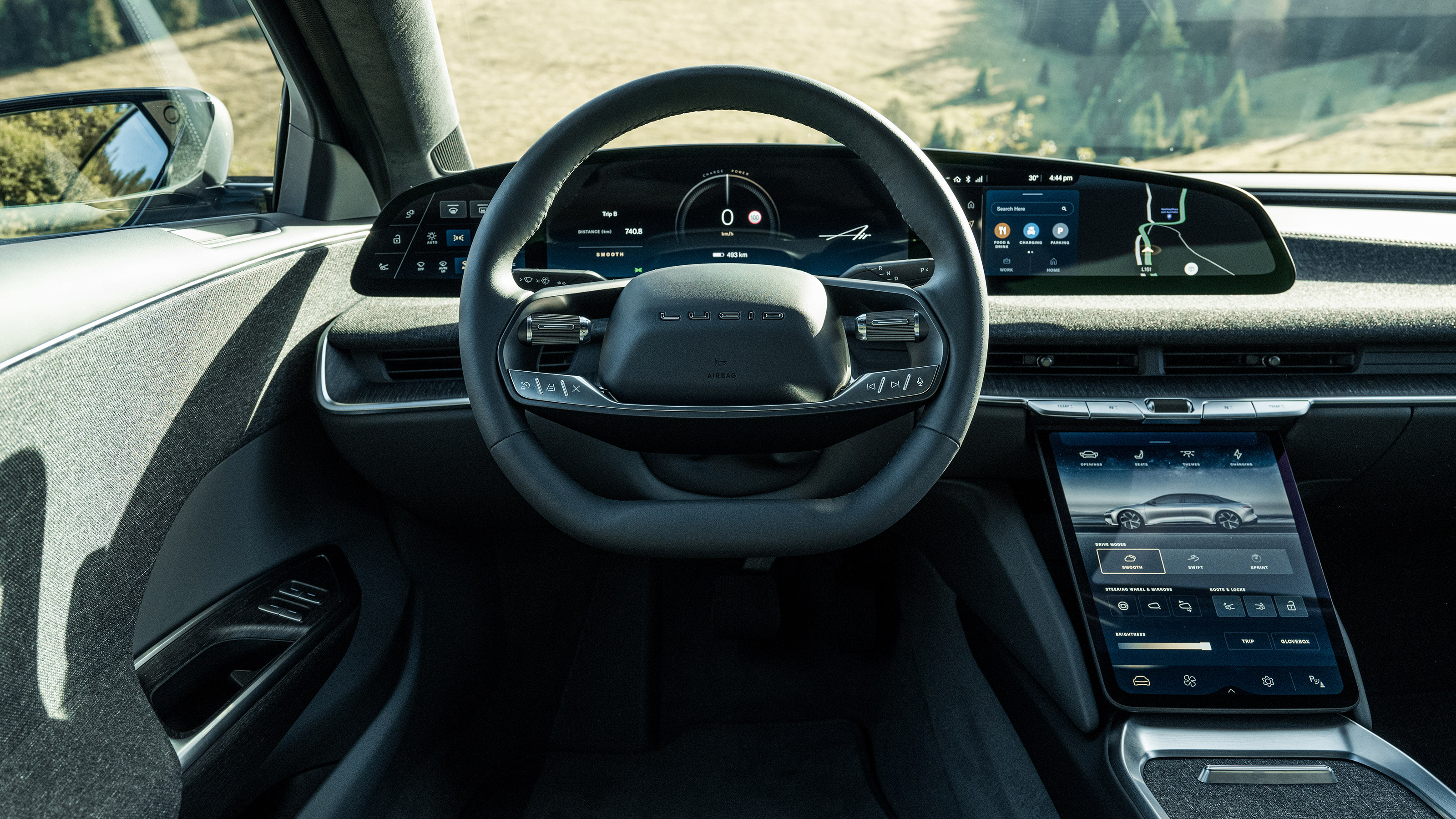Lucid Air - dash