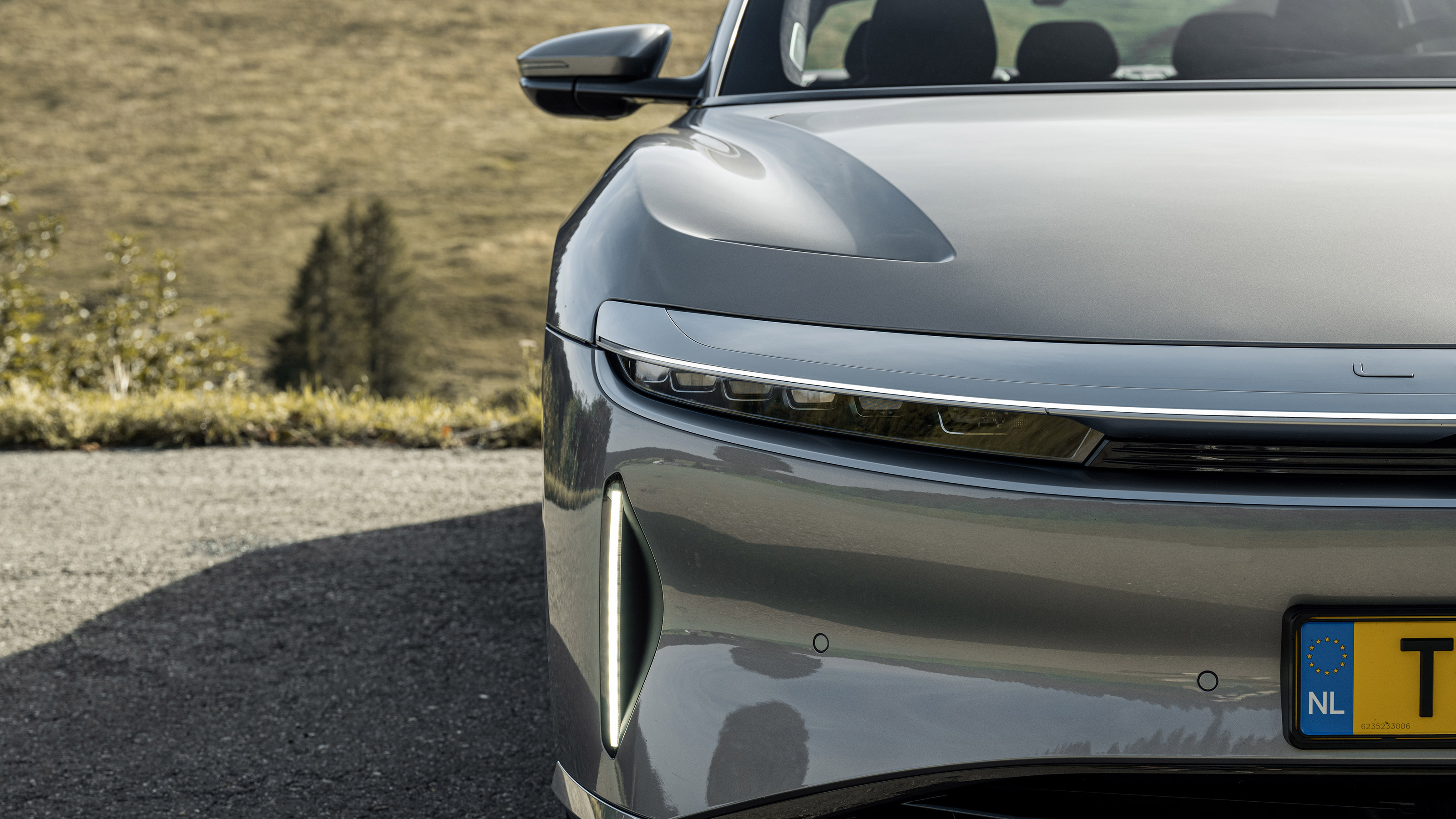 Lucid Air - front light
