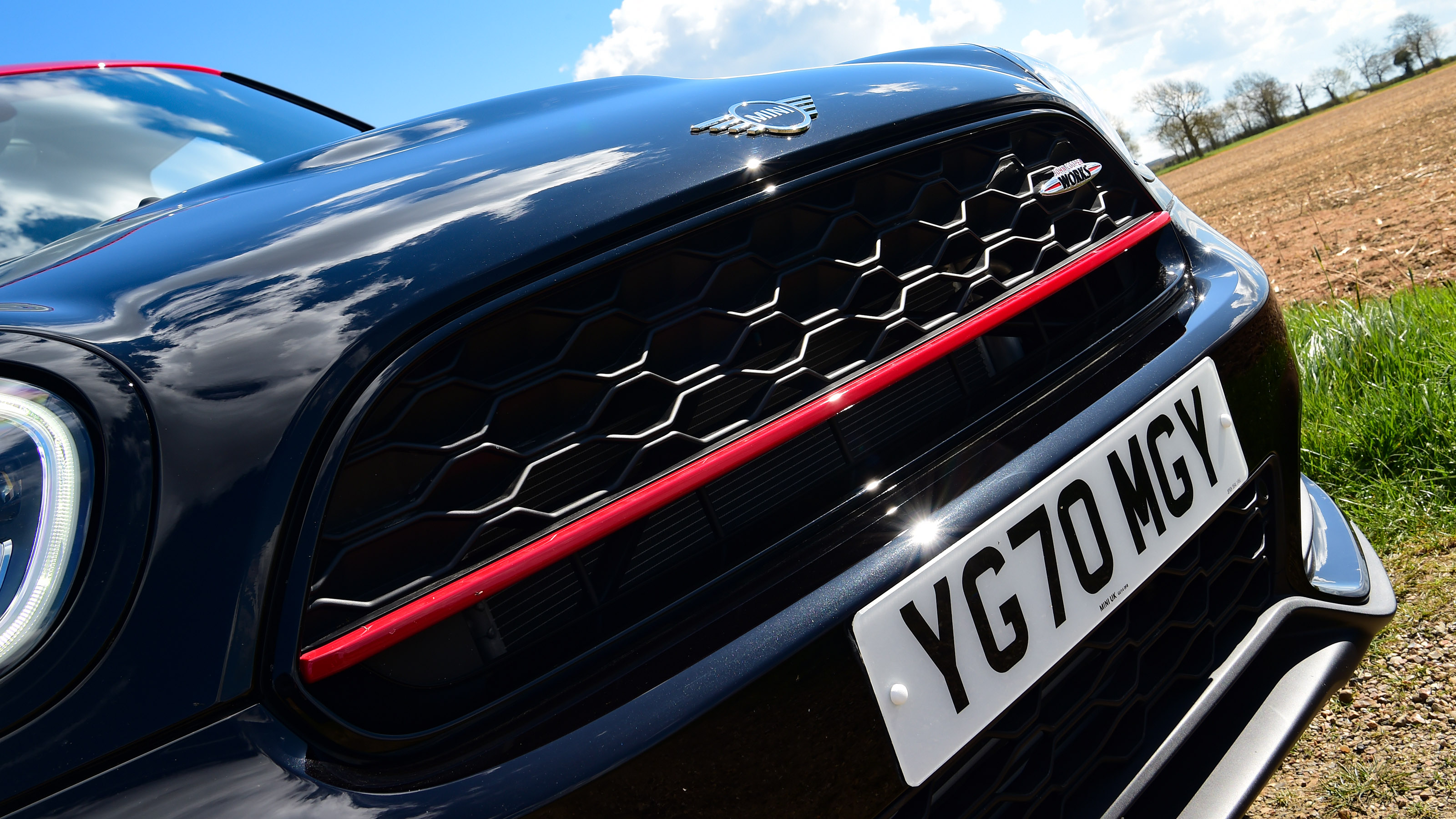 MINI Countryman - front grille