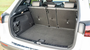 Mercedes GLA facelift - boot
